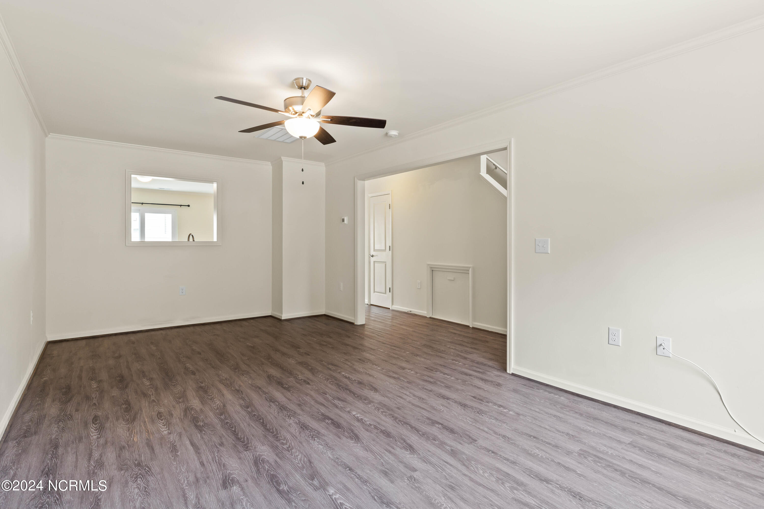 313 Glenellen Loop Road Midway Park, NC 28544 - Photo 5 of 23 5