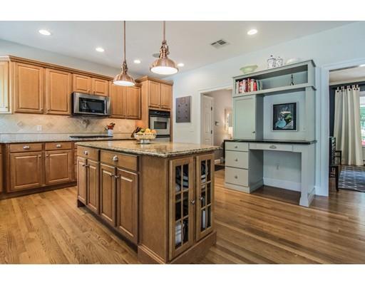 13 Juniper Road Upton, MA 01568 - Photo 12 of 42 Gallery Image 12