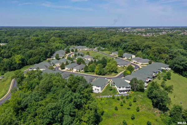 $488,000 | 5723 West Deer Park Drive, Peoria, IL 61615