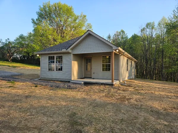 $1,800 | 117 White Lane, Portland, TN 37148