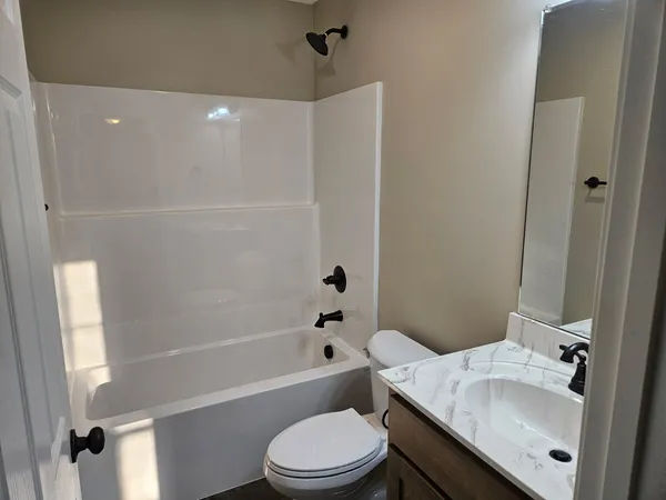 $1,800 | 117 White Lane, Portland, TN 37148