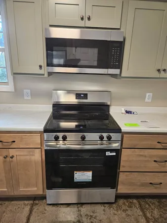 $1,800 | 117 White Lane, Portland, TN 37148