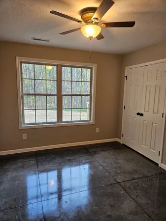 $1,800 | 117 White Lane, Portland, TN 37148