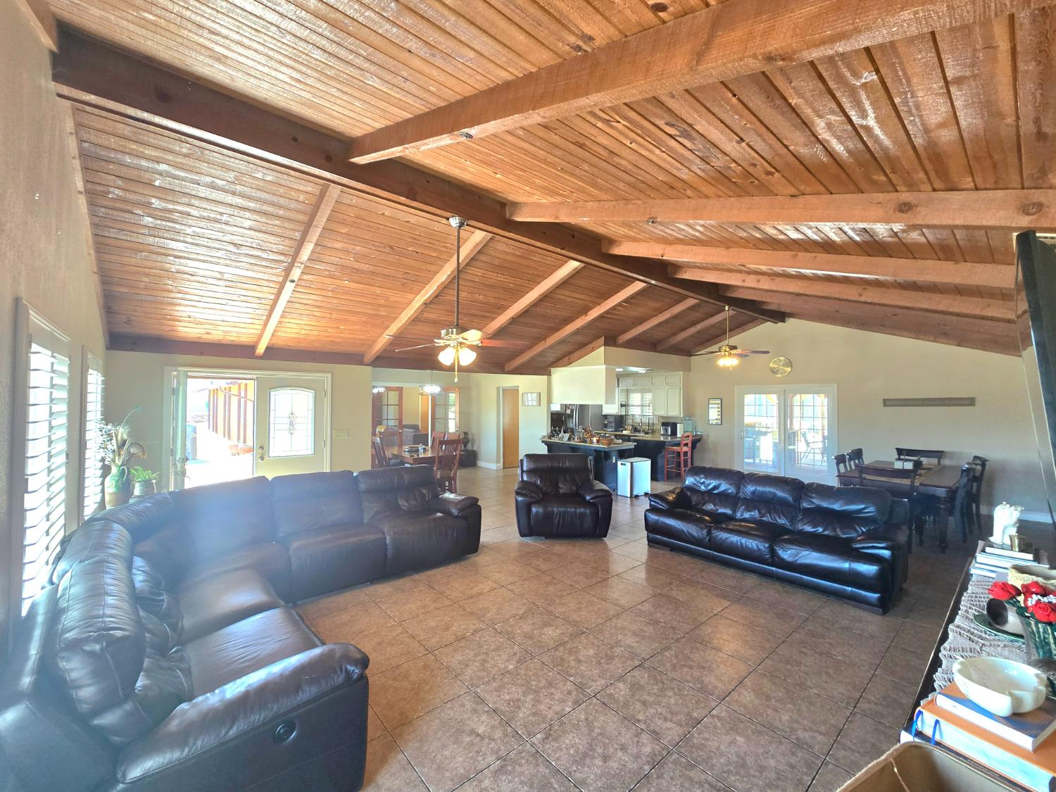 16448 Monreal Road Madera, CA 93636 - Photo 4 of 27