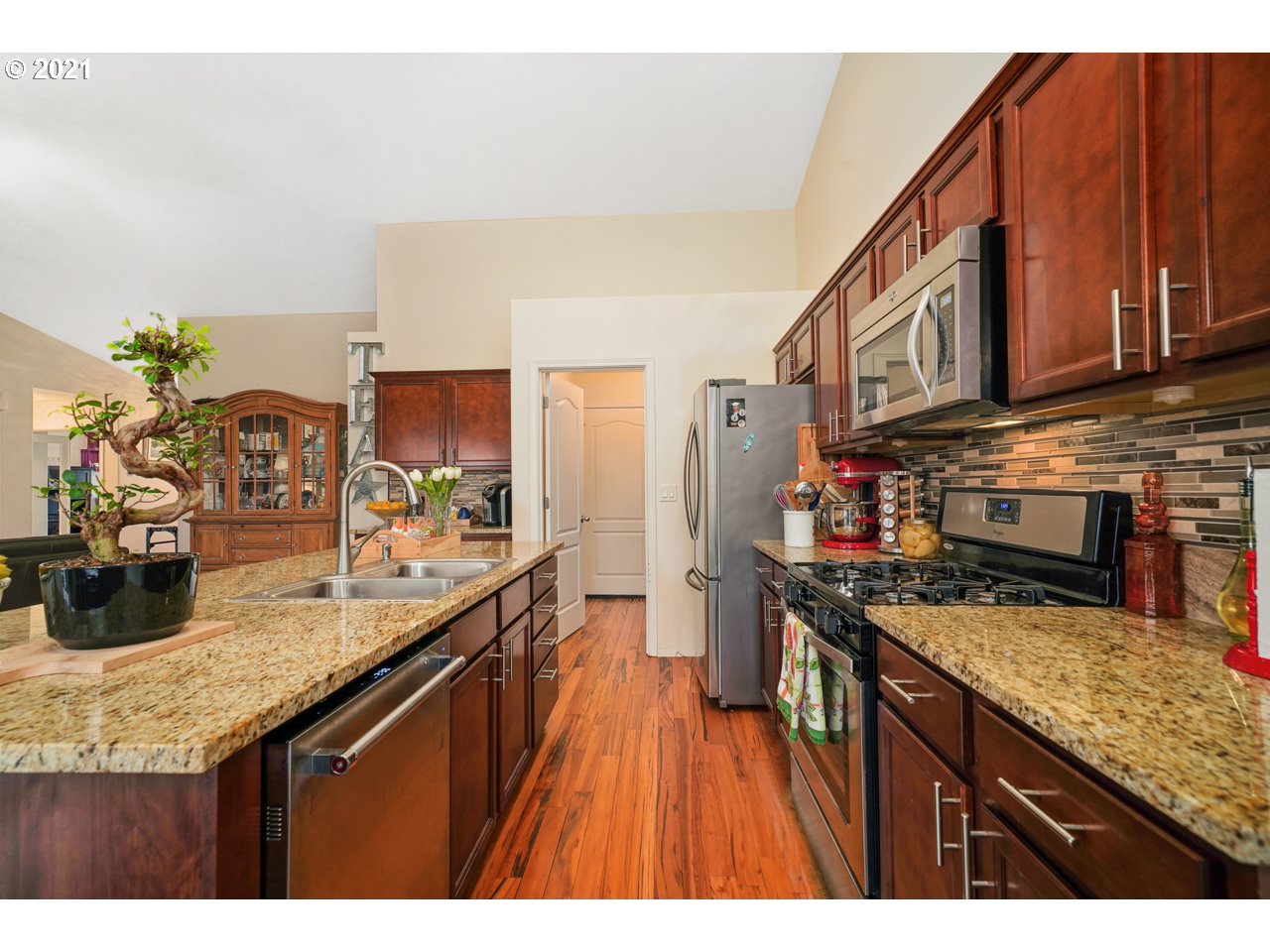 3111 Reed Avenue Woodburn, OR 97071 - Photo 6 of 32 Gallery Image 6