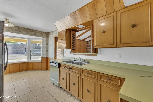 $354,900 | 3220 Zion Lane, El Paso, TX 79904