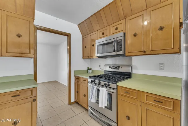 $354,900 | 3220 Zion Lane, El Paso, TX 79904