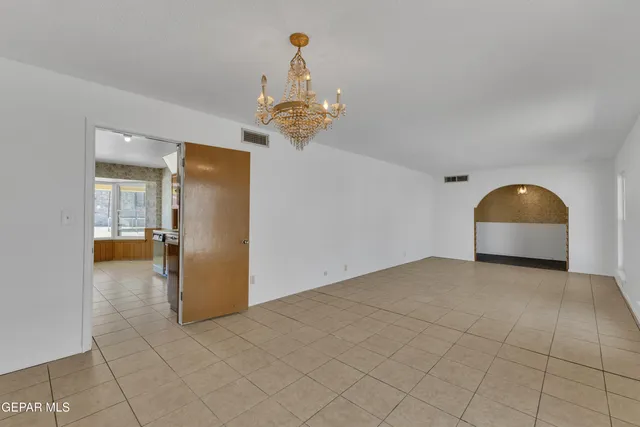 $354,900 | 3220 Zion Lane, El Paso, TX 79904