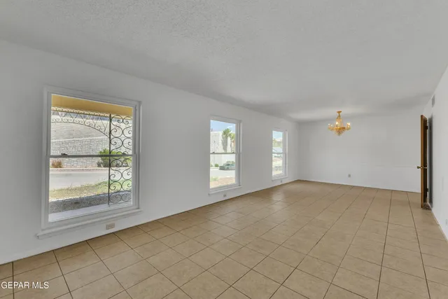 $354,900 | 3220 Zion Lane, El Paso, TX 79904