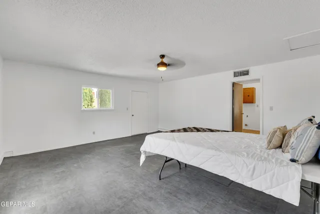 $354,900 | 3220 Zion Lane, El Paso, TX 79904