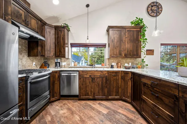 $899,875 | 1997 East Avondale Lane, Hayden, ID 83835