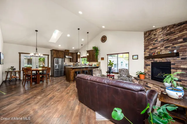 $899,875 | 1997 East Avondale Lane, Hayden, ID 83835