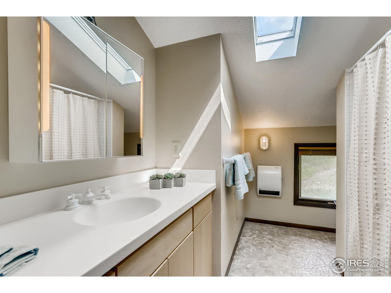 403 Red Gulch Road Lyons, CO 80540 - Photo 22 of 39 Gallery Image 22