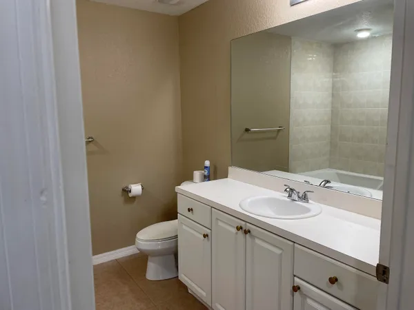 $1,725 | 1767 North Dovetail Drive, Unit C, Fort Pierce, FL 34982