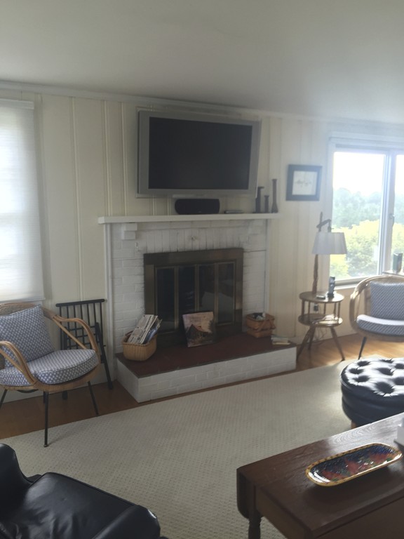 239 Howland Road Westport, MA 02790 - Photo 4 of 10 Gallery Image 4