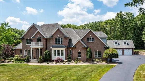 $1,875,000 | 7 Josephine Drive, Smithfield, RI 02917