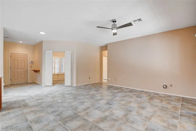 $2,100 | 1684 Rockcrest Hills Avenue, Henderson, NV 89052