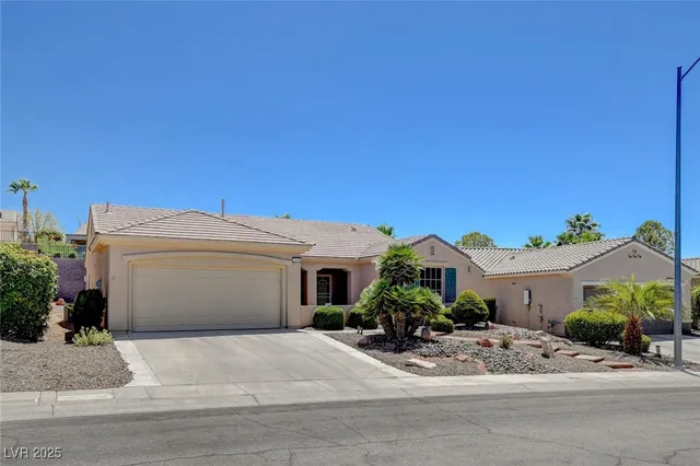 $2,100 | 1684 Rockcrest Hills Avenue, Henderson, NV 89052