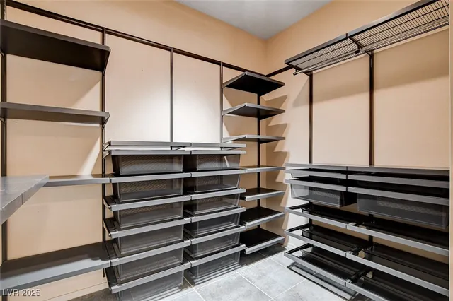 $2,100 | 1684 Rockcrest Hills Avenue, Henderson, NV 89052