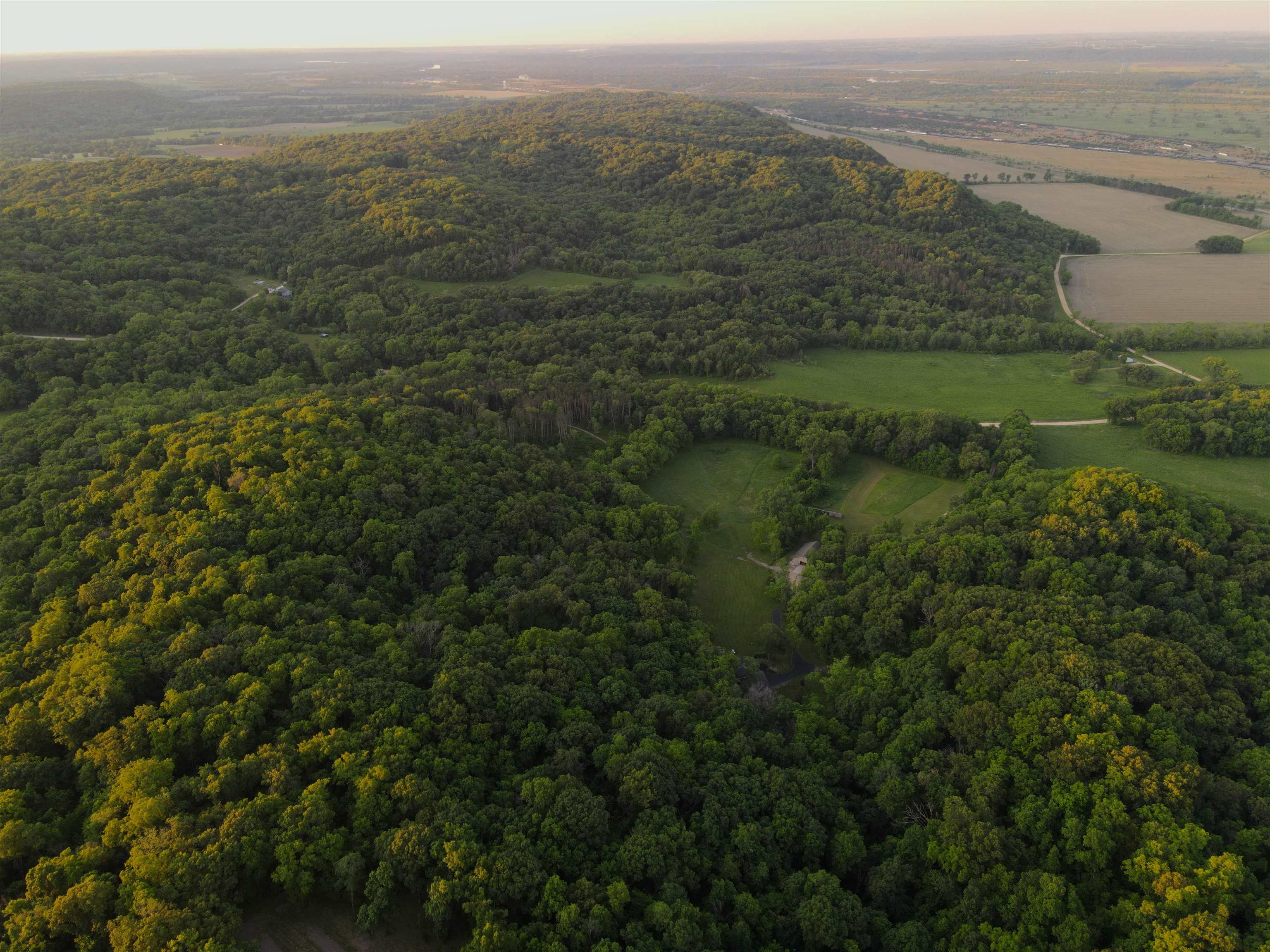 9496 South Hanover Hill Road Hanover, IL 61041 - Photo 8 of 97