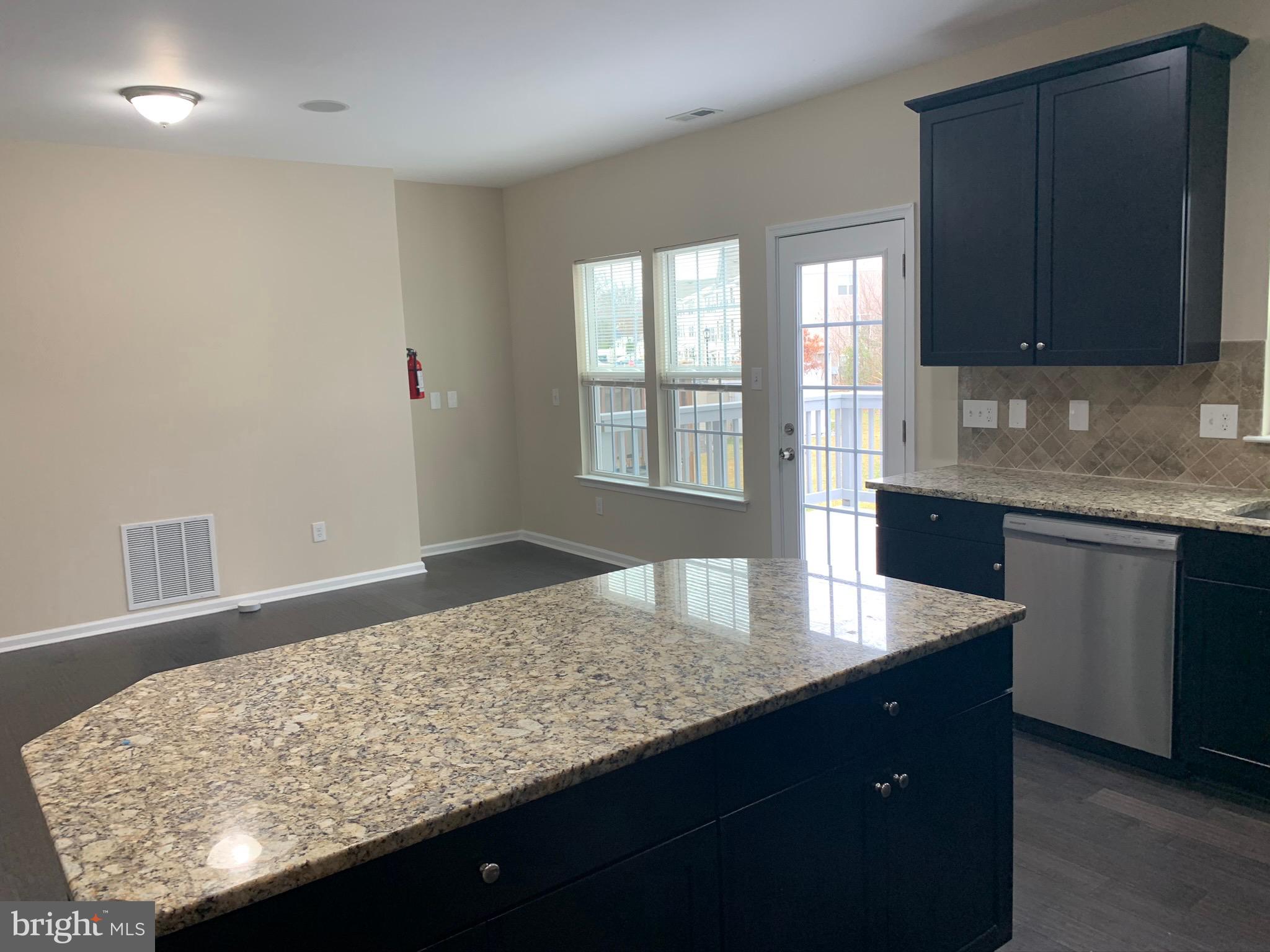 31 Wallace Road Mount Holly, NJ 08060 - Photo 4 of 24
