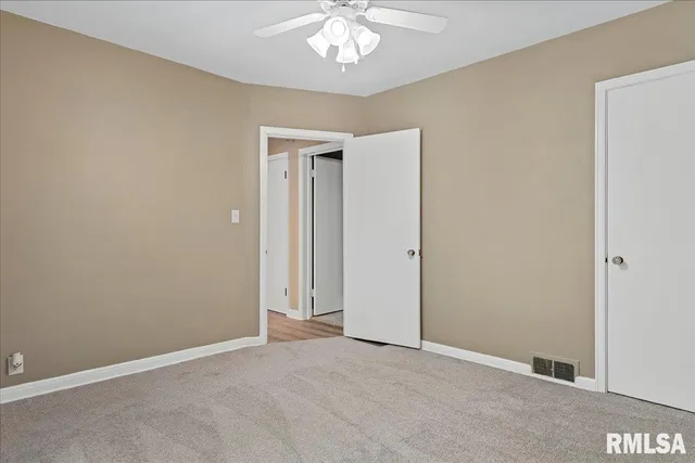 $399,900 | 820 West Lake Shore Drive, Springfield, IL 62712