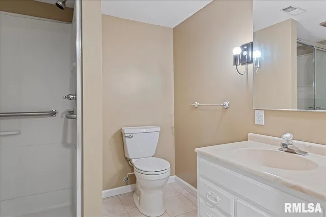 $399,900 | 820 West Lake Shore Drive, Springfield, IL 62712