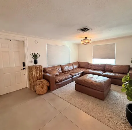 $2,950 | 7060 52nd Street North, Pinellas Park, FL 33781