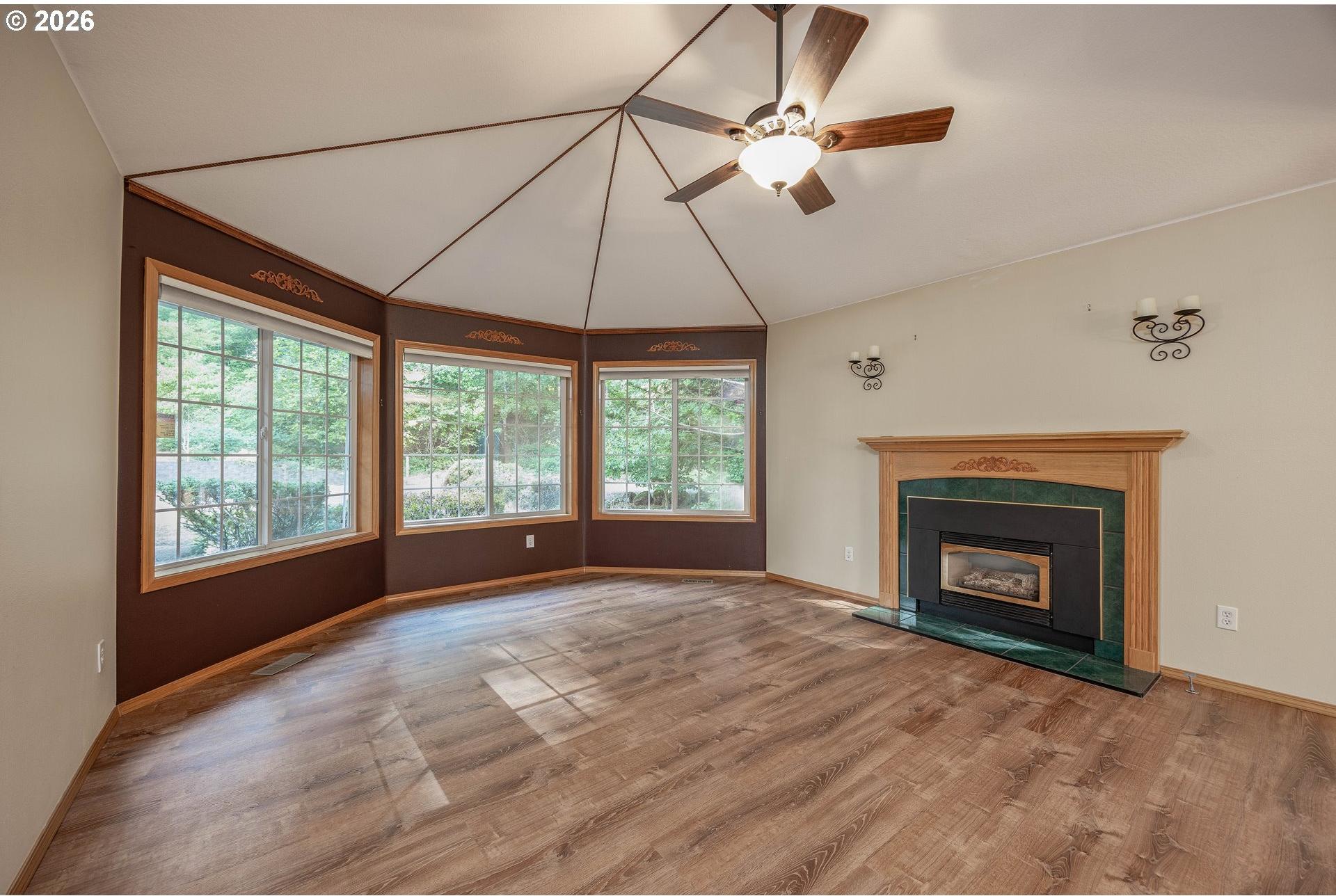 28323 Northeast 48th Way Camas, WA 98607 - Photo 7 of 42 Gallery Image 7