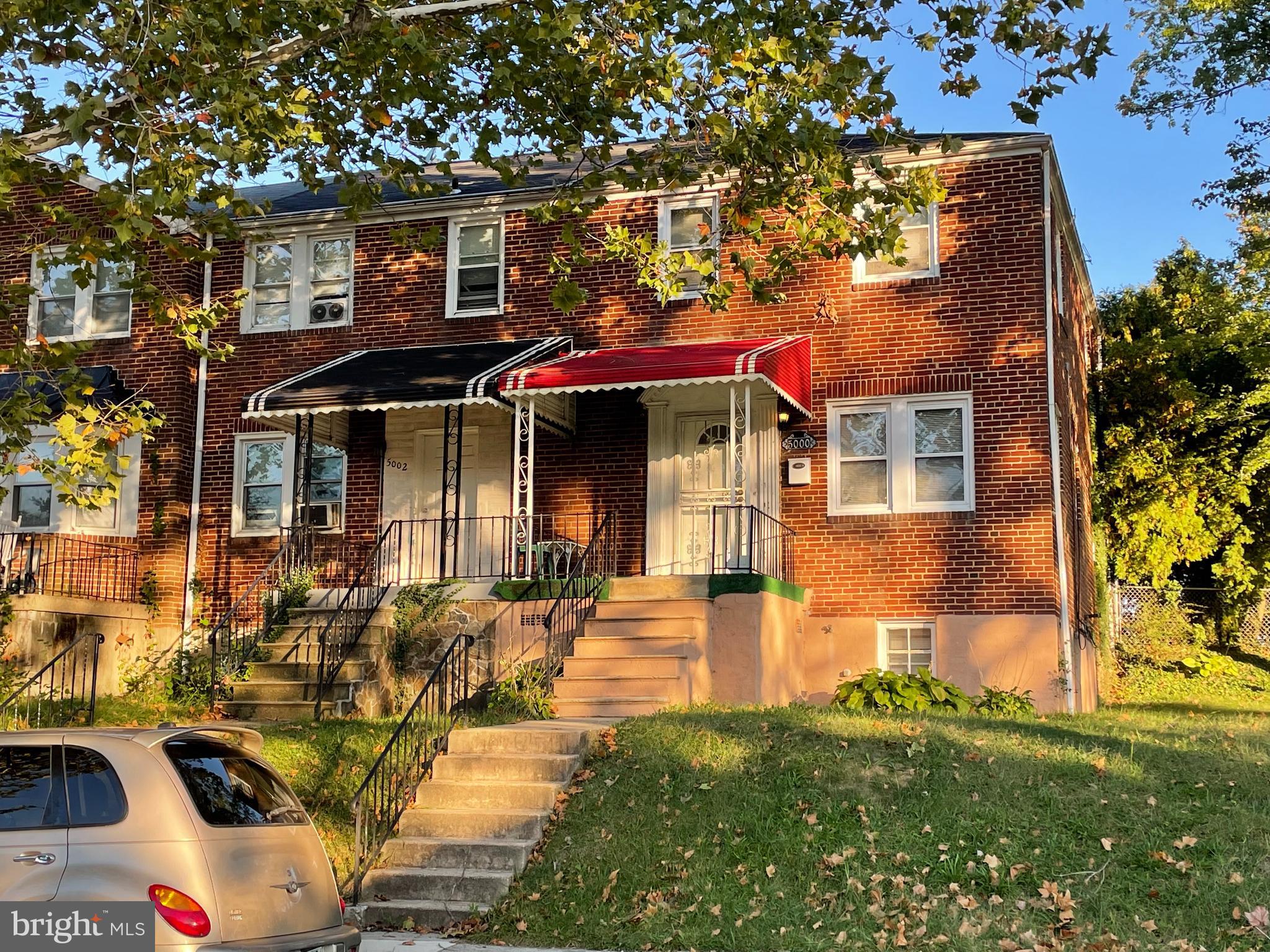 5000 West Hills Road Baltimore, MD 21229 - Photo 1 of 26 Front of home end of group