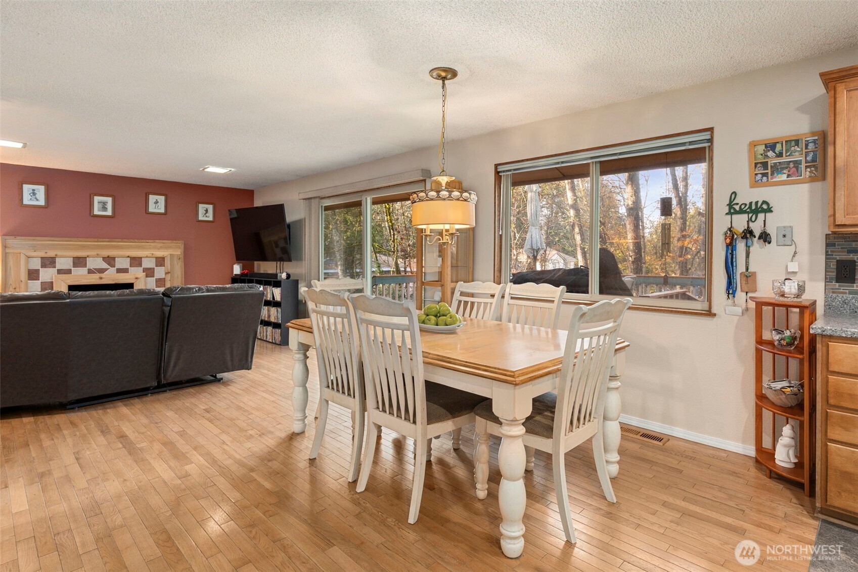 203 Northeast Alnus Way Bremerton, WA 98310 - Photo 12 of 38