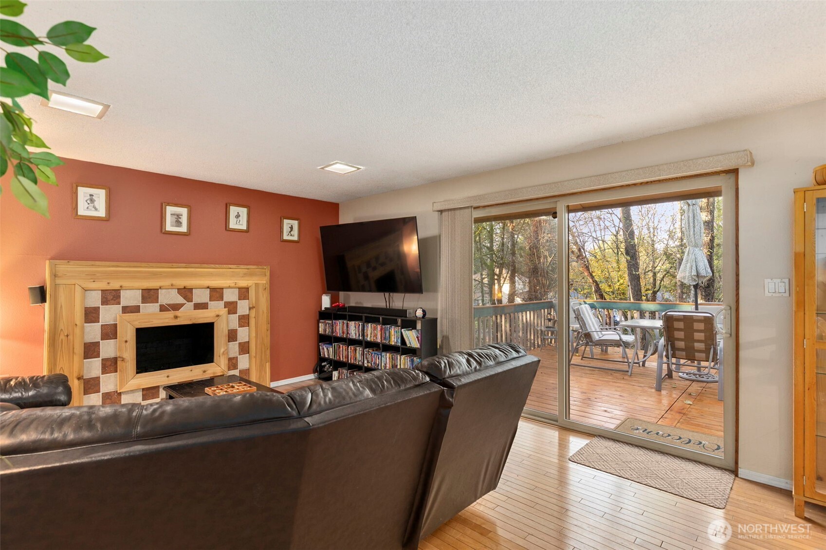 203 Northeast Alnus Way Bremerton, WA 98310 - Photo 14 of 38