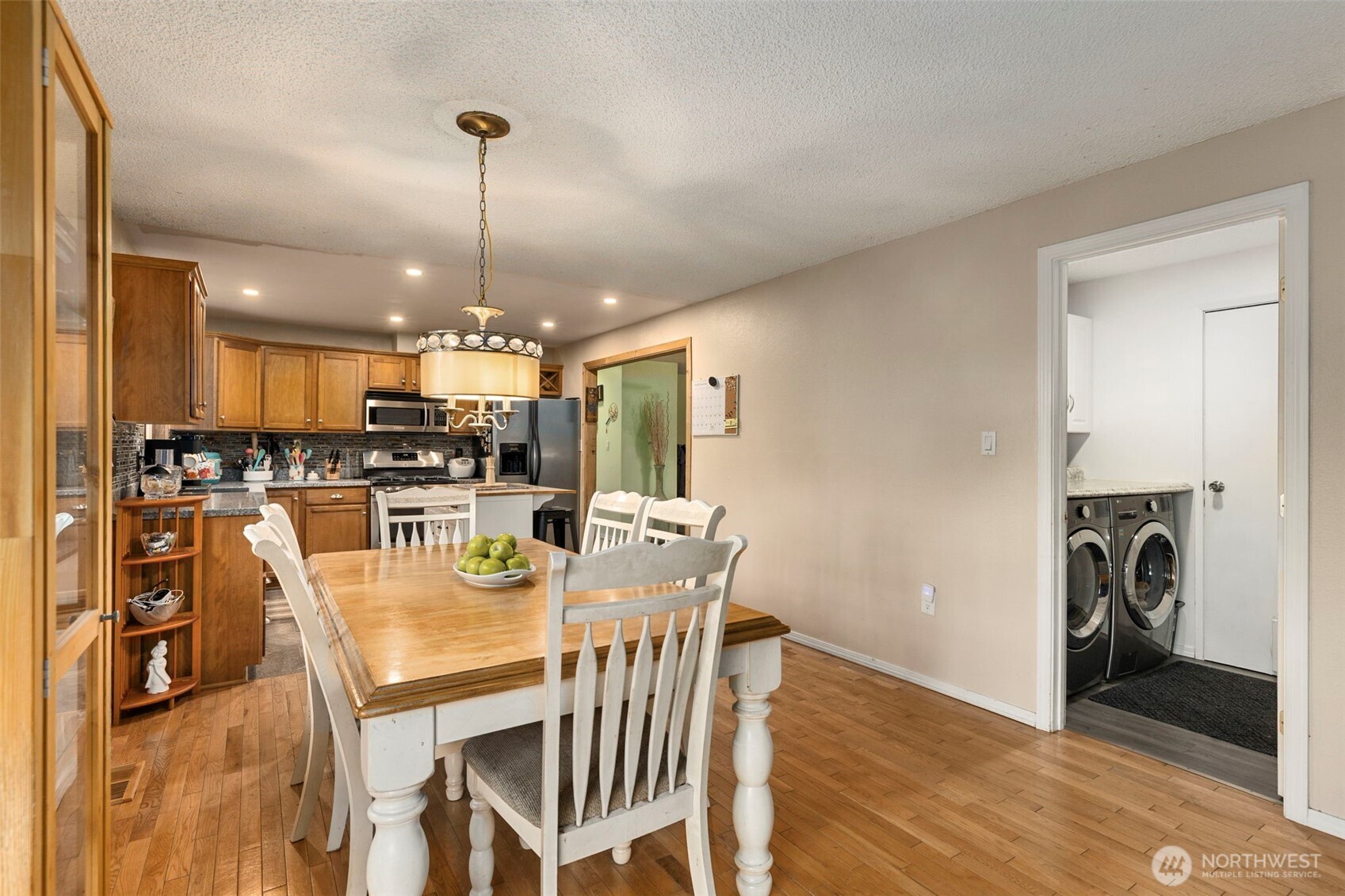 203 Northeast Alnus Way Bremerton, WA 98310 - Photo 16 of 38