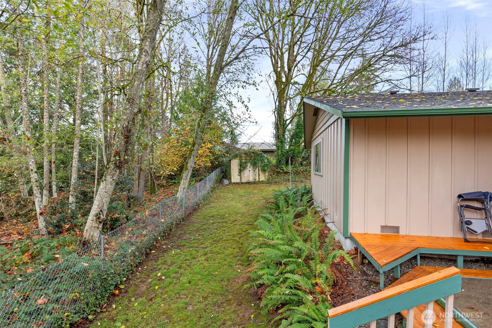 203 Northeast Alnus Way Bremerton, WA 98310 - Photo 29 of 38