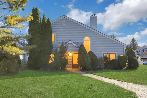 $510,000 | 24 Leisure Way, Mohegan Lake, NY 10547