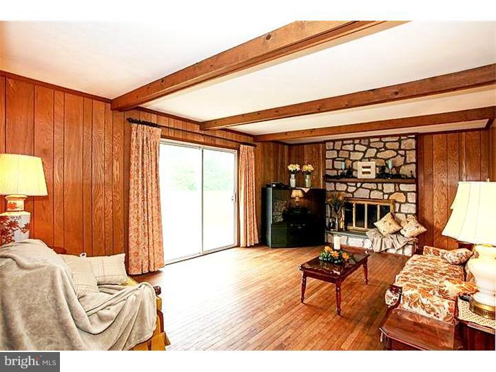4 Hayes Road Malvern, PA 19355 - Photo 10 of 23 Family Room