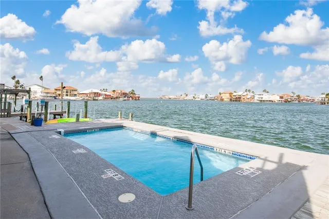 $285,000 | 15401 Fortuna Bay Drive, Unit 104, Corpus Christi, TX 78418