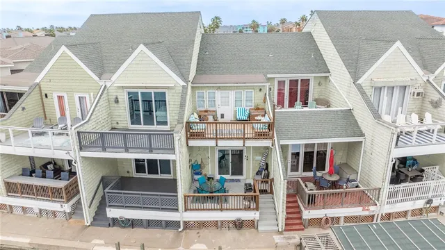 $285,000 | 15401 Fortuna Bay Drive, Unit 104, Corpus Christi, TX 78418