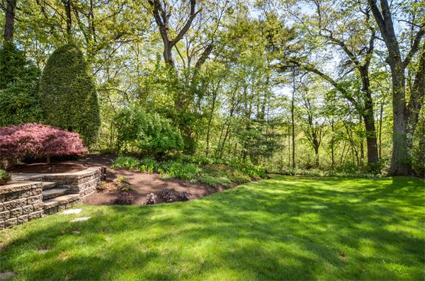 15 Swanson Road Framingham, MA 01701 - Photo 2 of 18