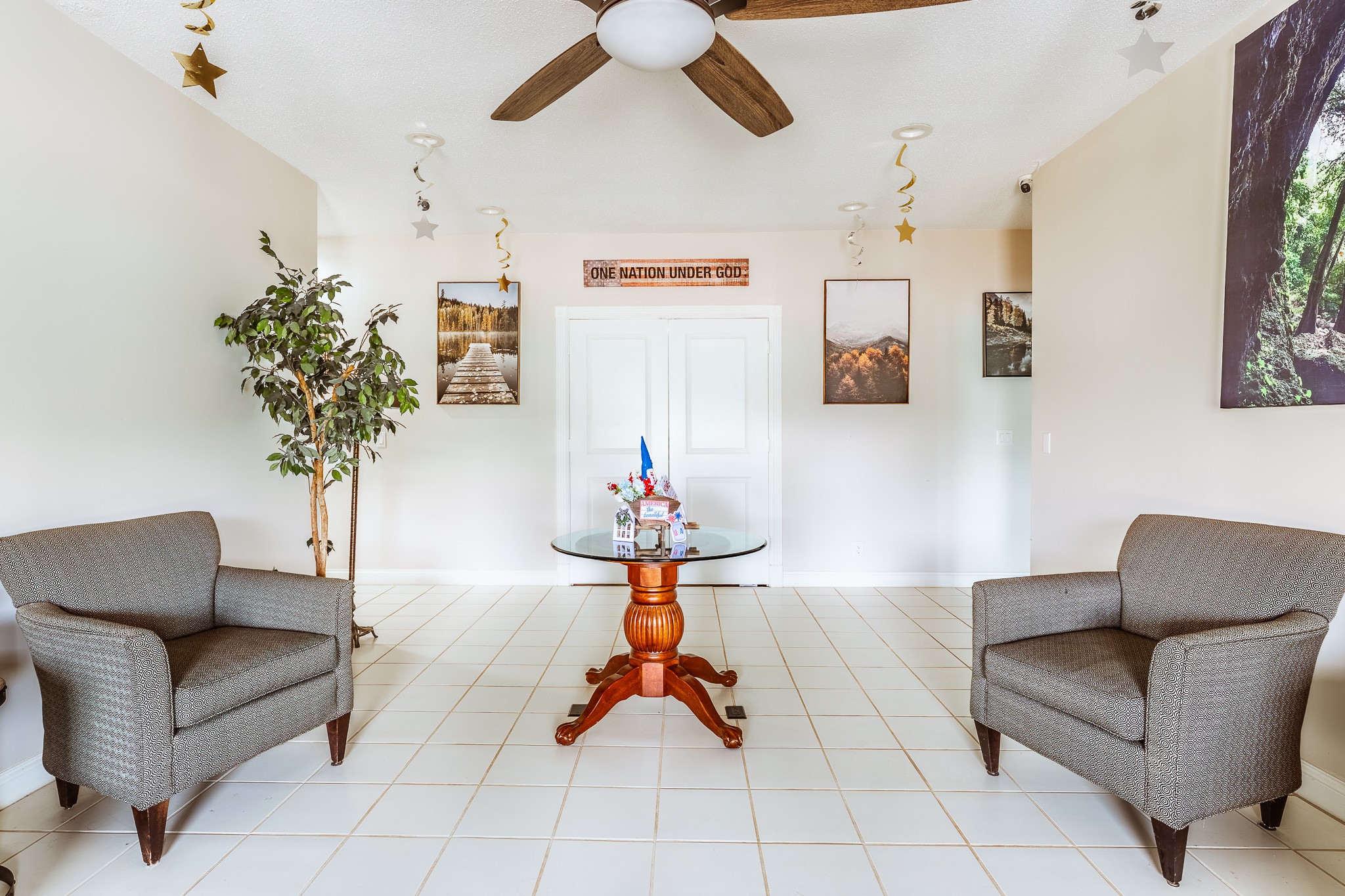 3375 Rowland Mill Road Buena Vista, TN 38318 - Photo 20 of 85 a living room with furniture and a couch