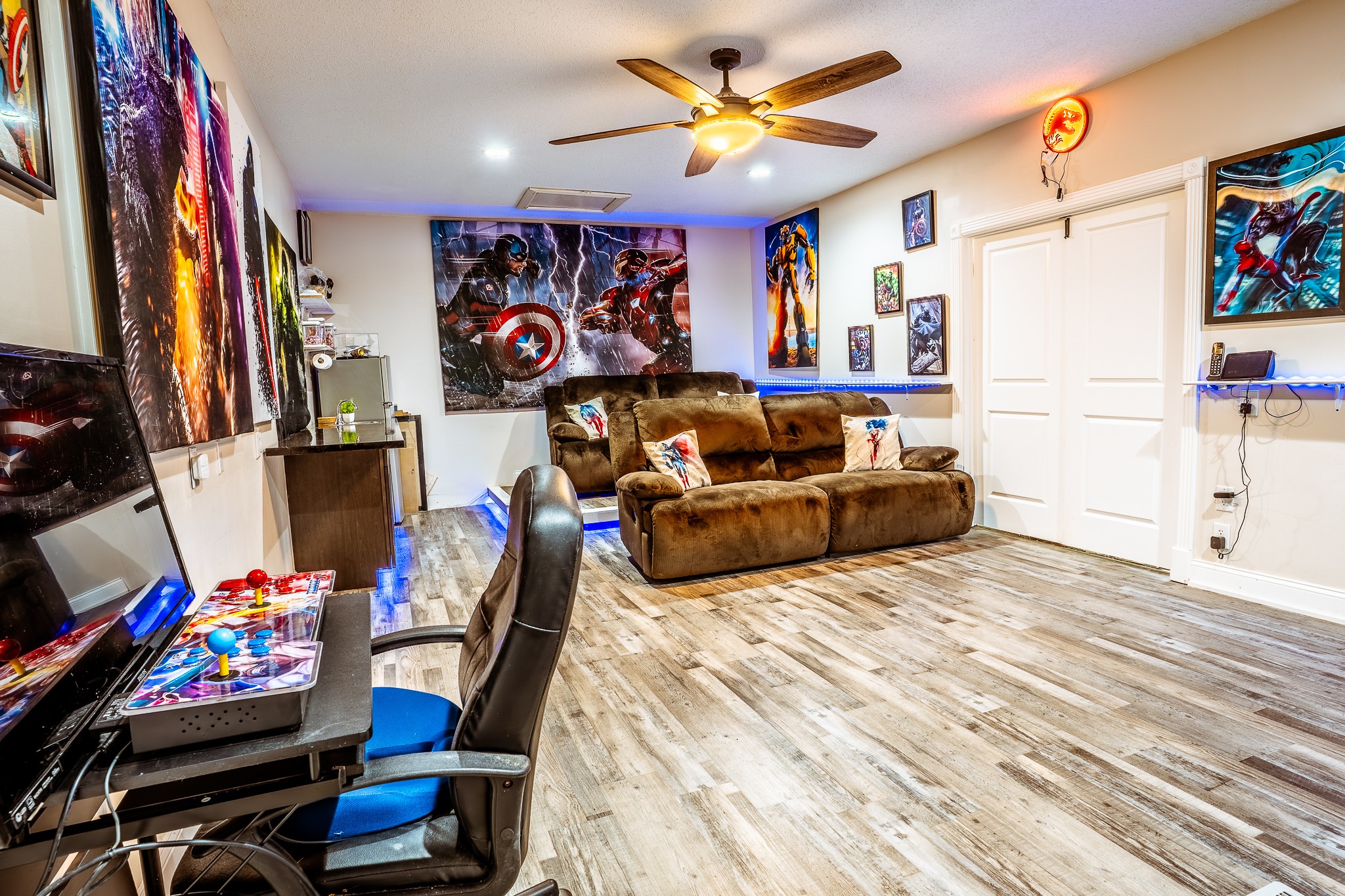 3375 Rowland Mill Road Buena Vista, TN 38318 - Photo 24 of 85 a bedroom with furniture a flat screen tv and a window
