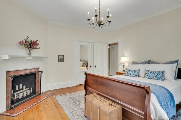 $1,595,000 | 1083 Walnut Street, Newton, MA 02461