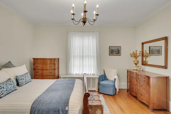 $1,595,000 | 1083 Walnut Street, Newton, MA 02461