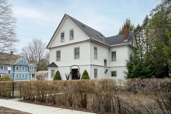 $1,595,000 | 1083 Walnut Street, Newton, MA 02461