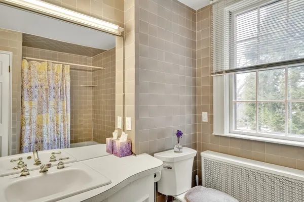 $1,595,000 | 1083 Walnut Street, Newton, MA 02461