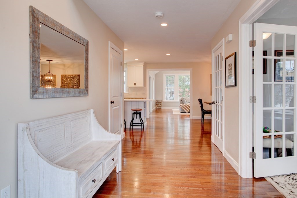 10 Fredette Road Newton, MA 02459 - Photo 3 of 31