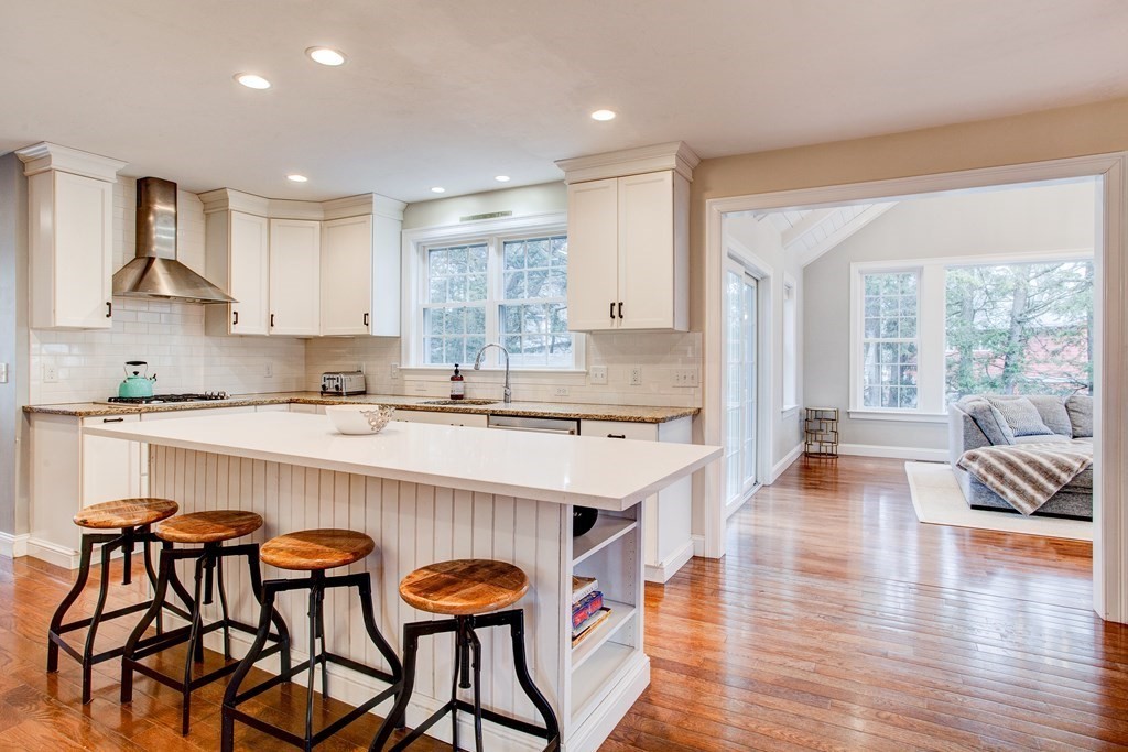 10 Fredette Road Newton, MA 02459 - Photo 5 of 31