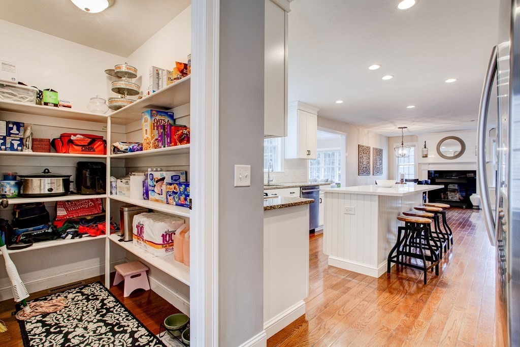10 Fredette Road Newton, MA 02459 - Photo 9 of 31