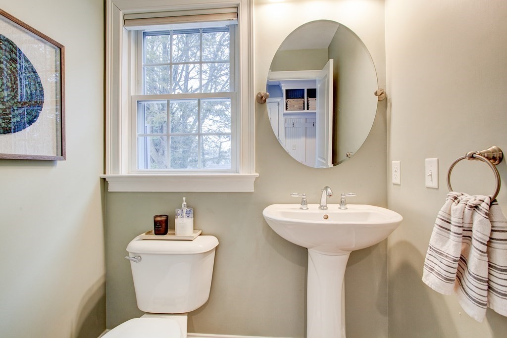 10 Fredette Road Newton, MA 02459 - Photo 10 of 31