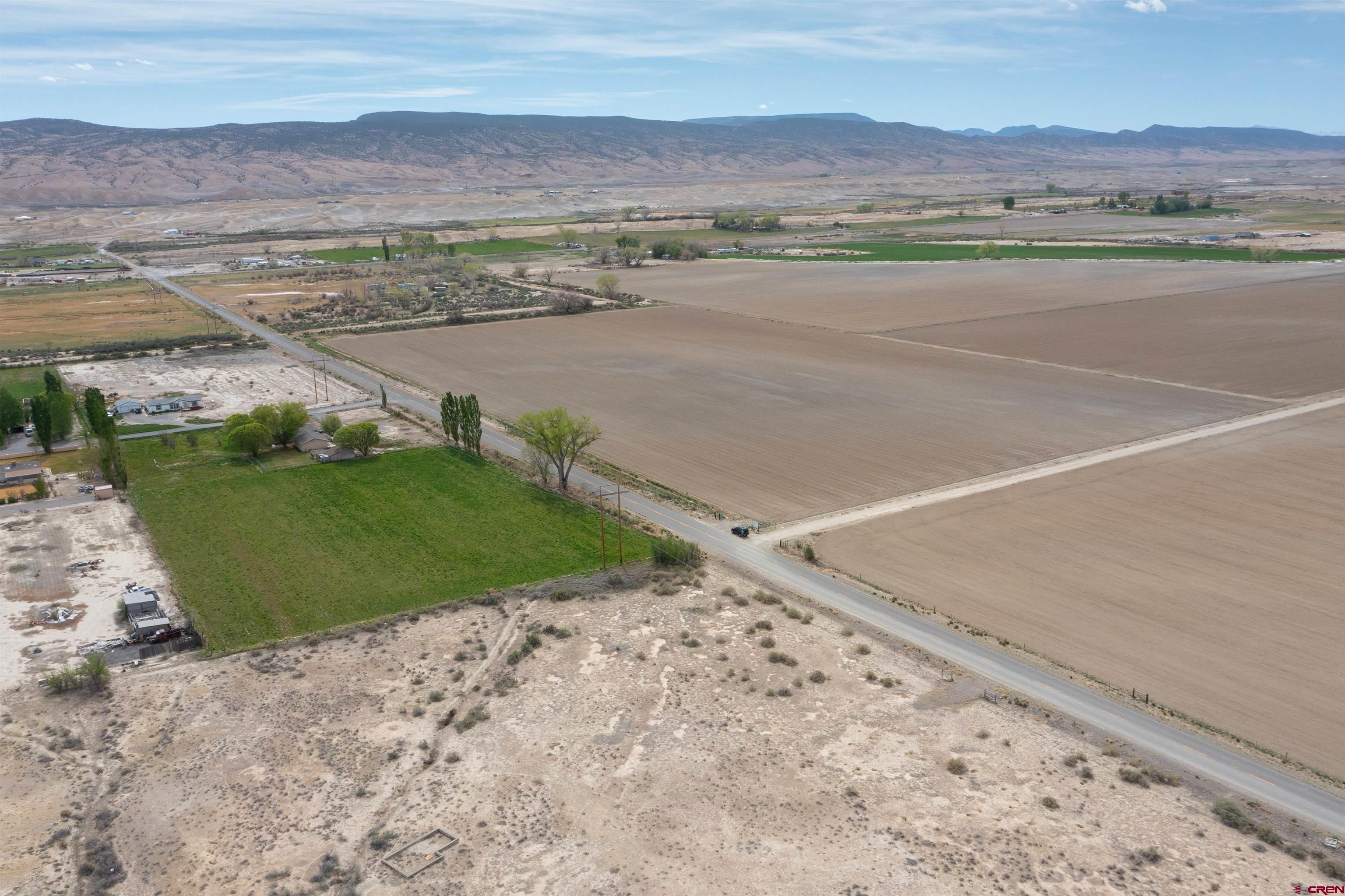 22477 F Road Delta, CO 81416 - Photo 26 of 35 a view of an ocean and a mountain